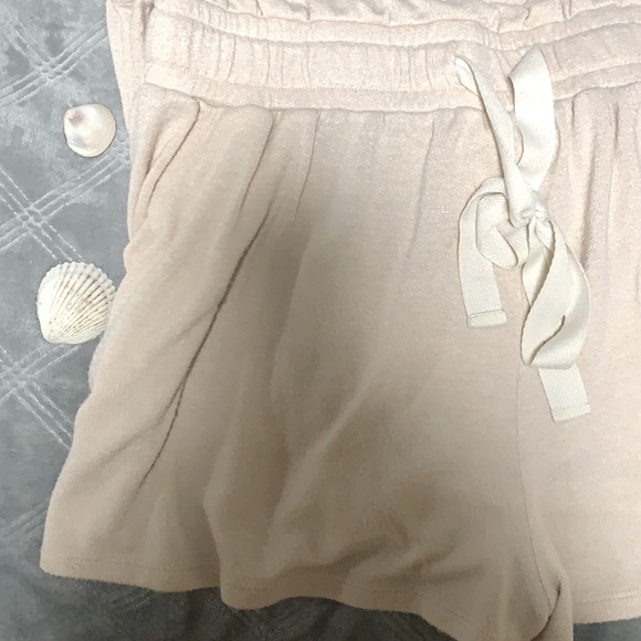 Romper from Wilfred, size Medium, beige - Picture 2 of 2